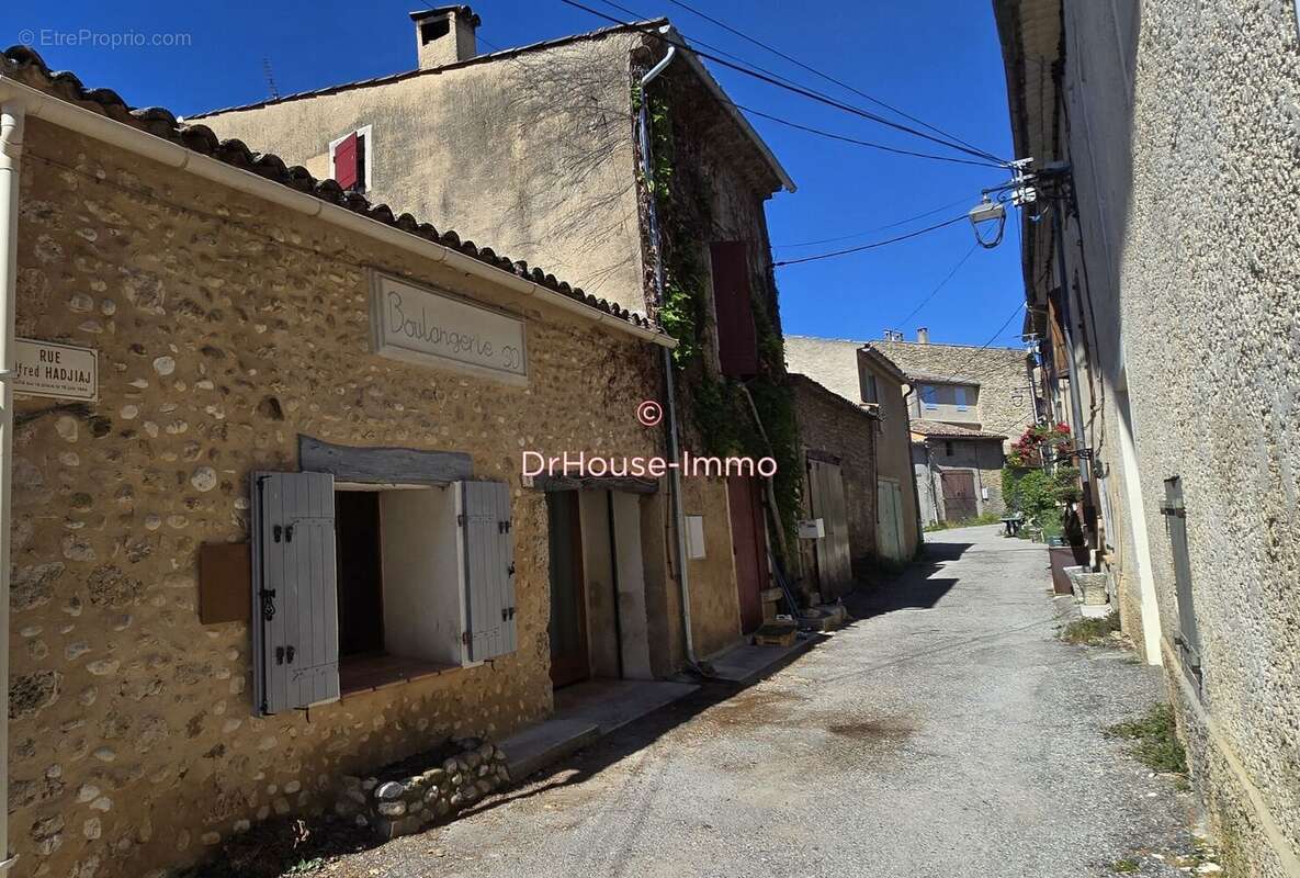Maison à ALLEMAGNE-EN-PROVENCE