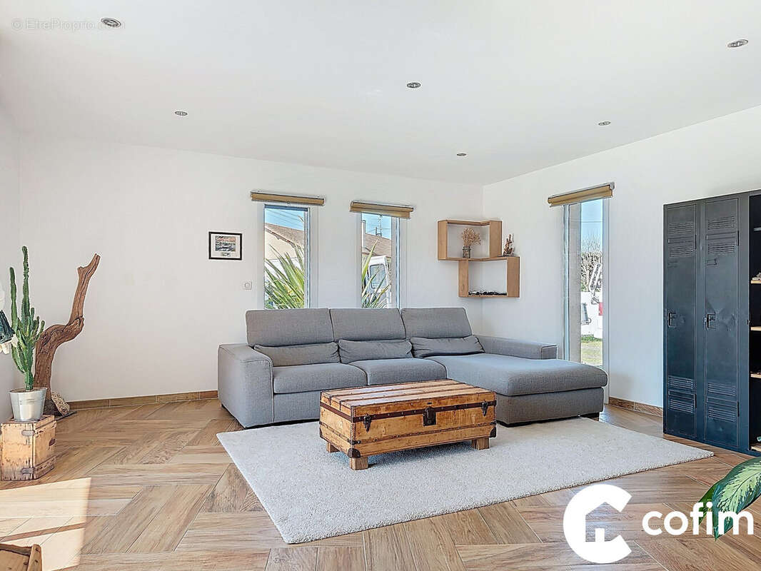 Maison à SERRES-MORLAAS