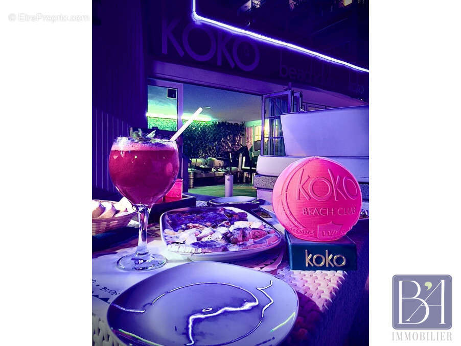 Commerce à POLIGNAC