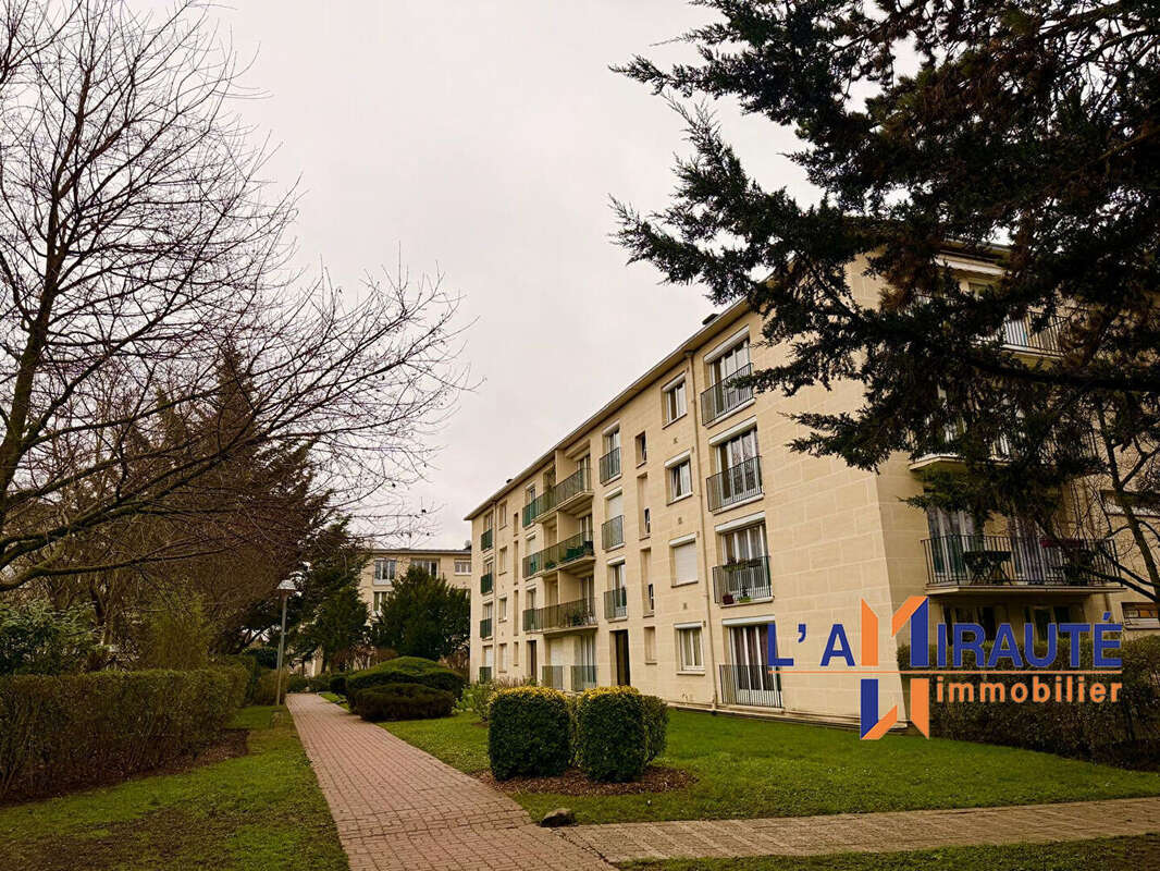 Appartement à MAISONS-LAFFITTE