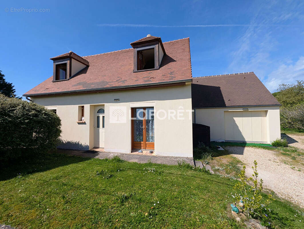 Maison à FROMONT