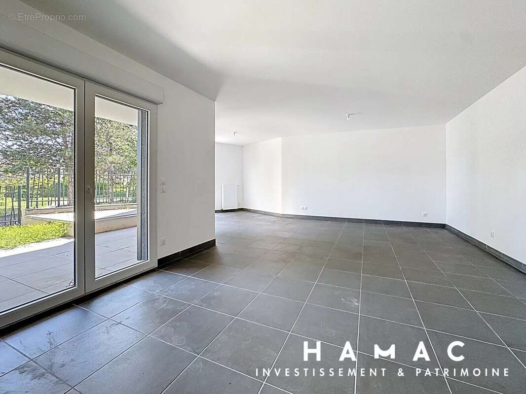 Appartement à CRAPONNE