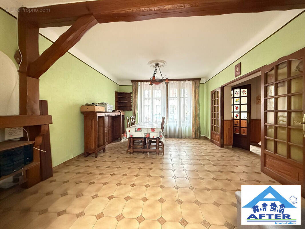 Maison à ROSIERES-AUX-SALINES