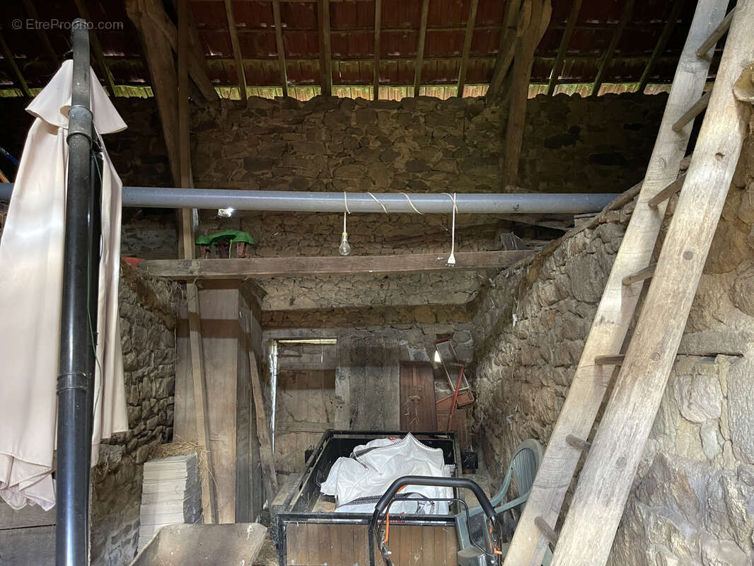 Maison à MARCILLAT-EN-COMBRAILLE