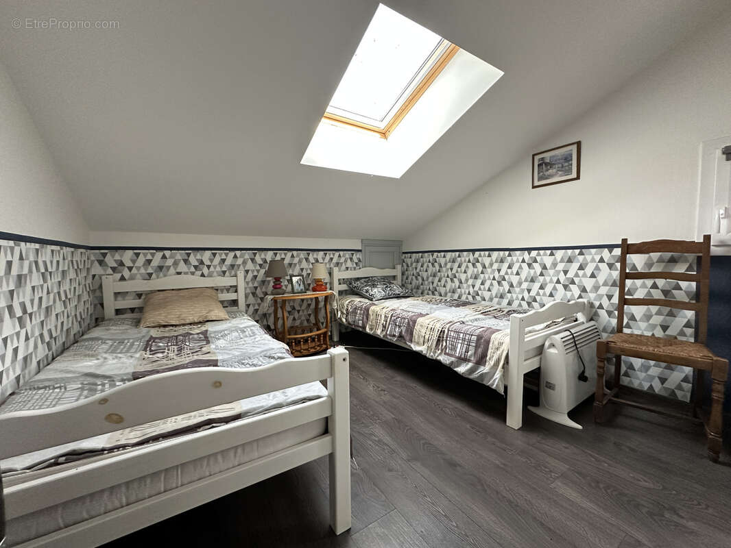 Maison à LA ROCHE-CHALAIS