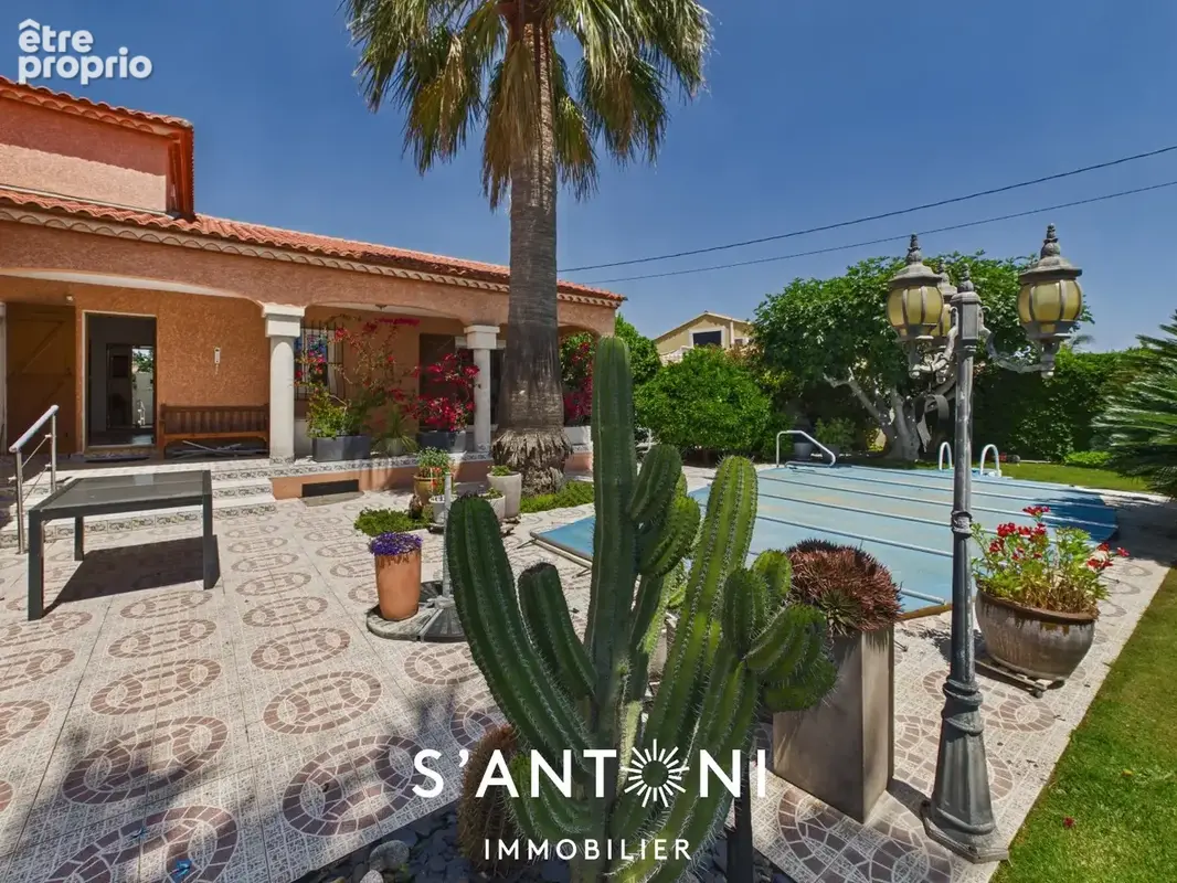 Sauvian  propriété de caractère de plus de 250 m² habitables  terrain de 970 m²  piscine, garage, atelier  dpe a/a - photo 2