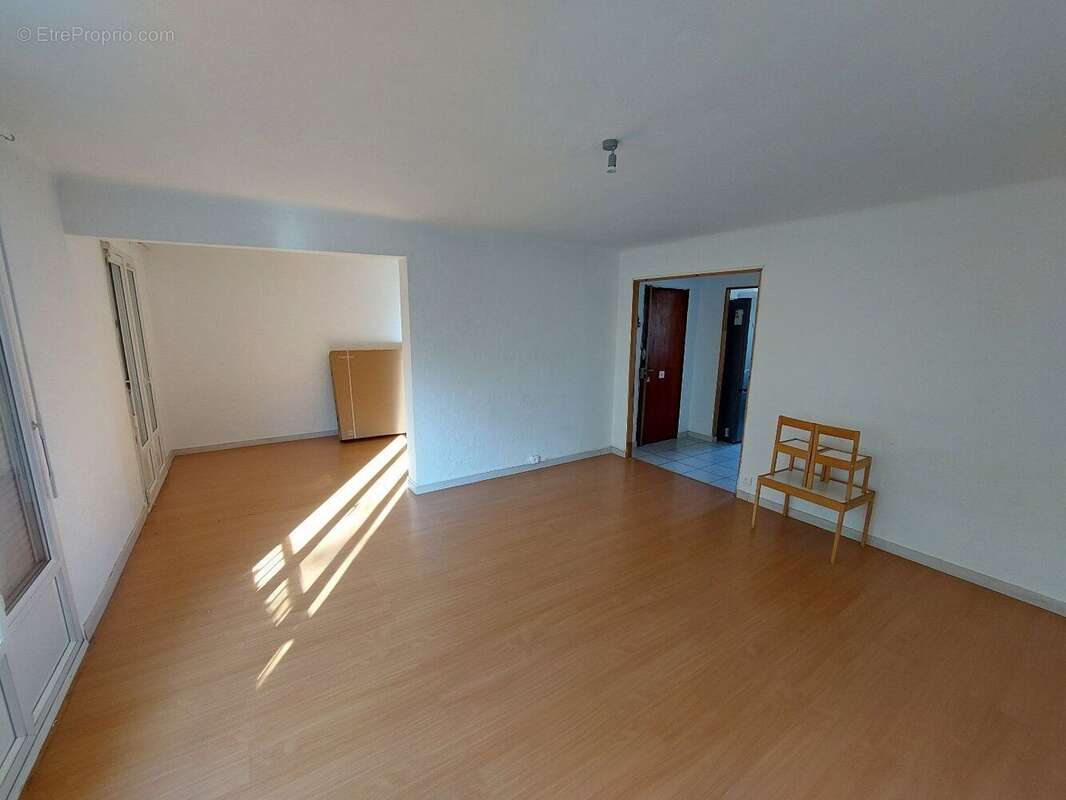 Exclusivite pertuis - appartement à vendre 2e etage (vendu loué) - photo 2