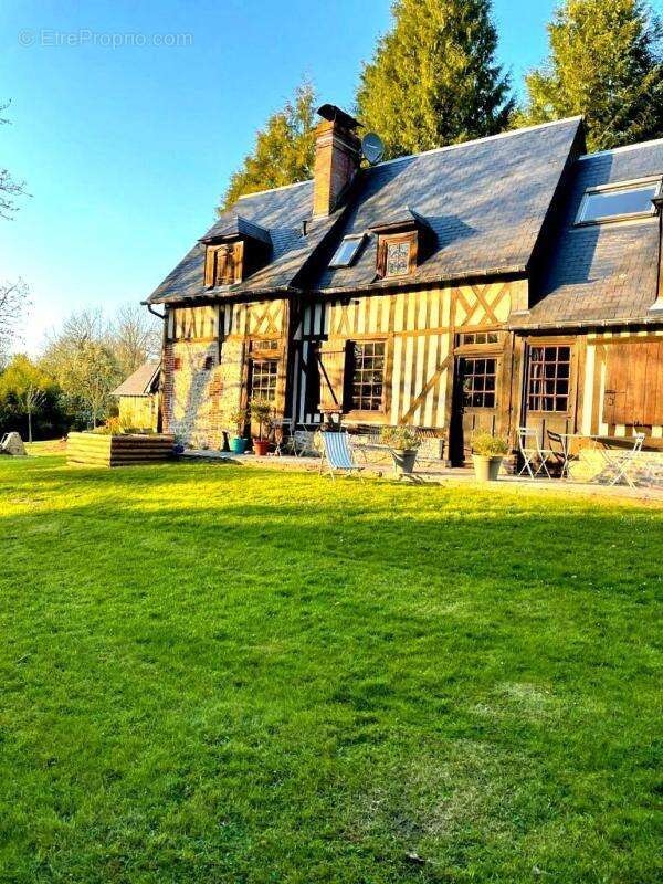 À vendre – Englesqueville-en-Auge (14800) – Maison de charme avec dépendance, piscine et vue exceptionnelle - photo 2