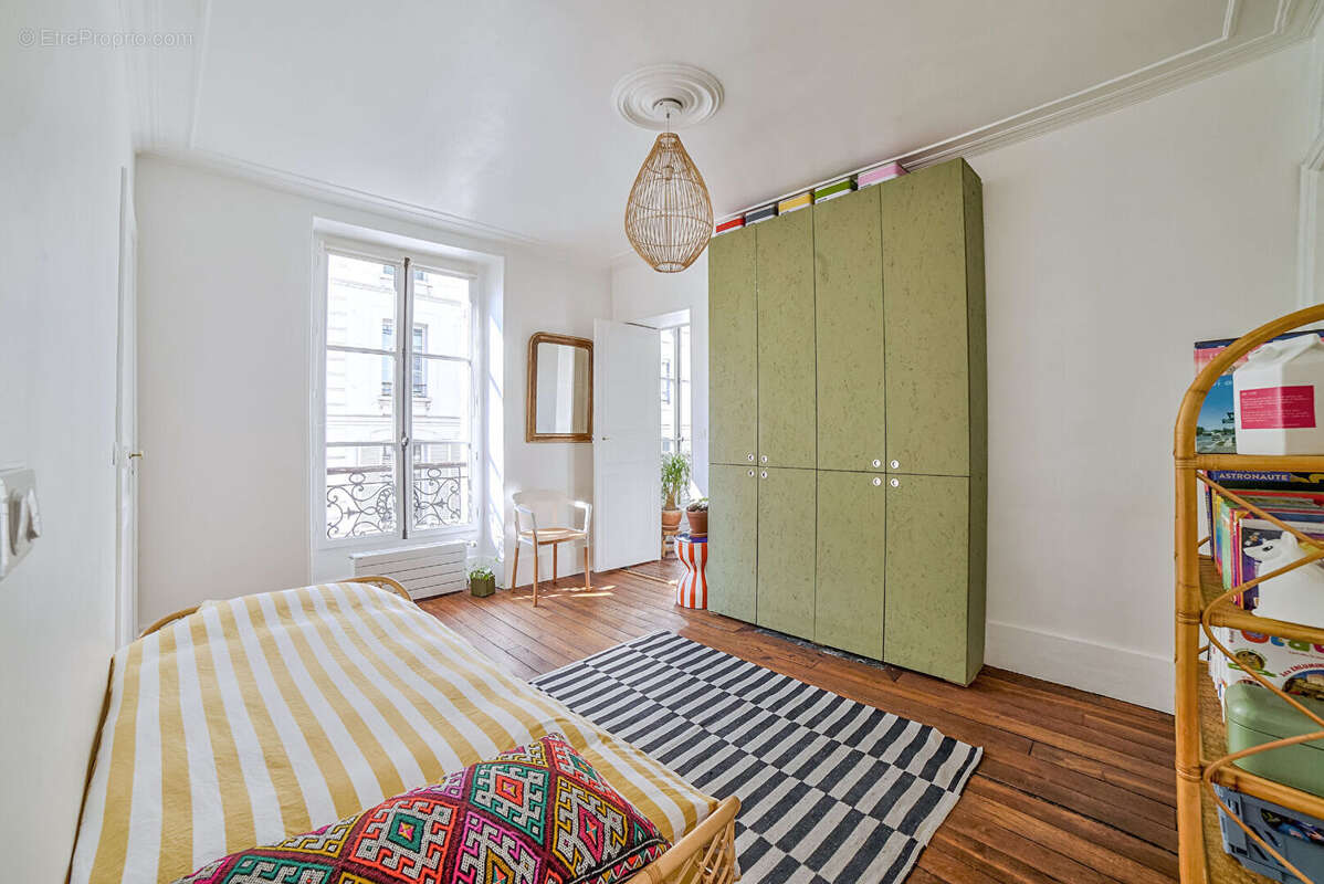 Appartement à PARIS-11E