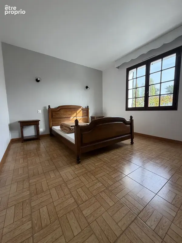 Maison avec sous-sol total pouvant permettre deux logements - photo 15