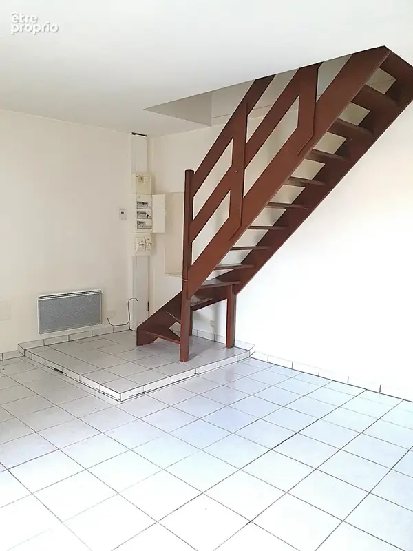 Appartement 60 m² à vendre 3 pièces, 2 parkings, BURIE (17) Exclusivité R. MARTINAUD CAPIFRANCE - photo 3