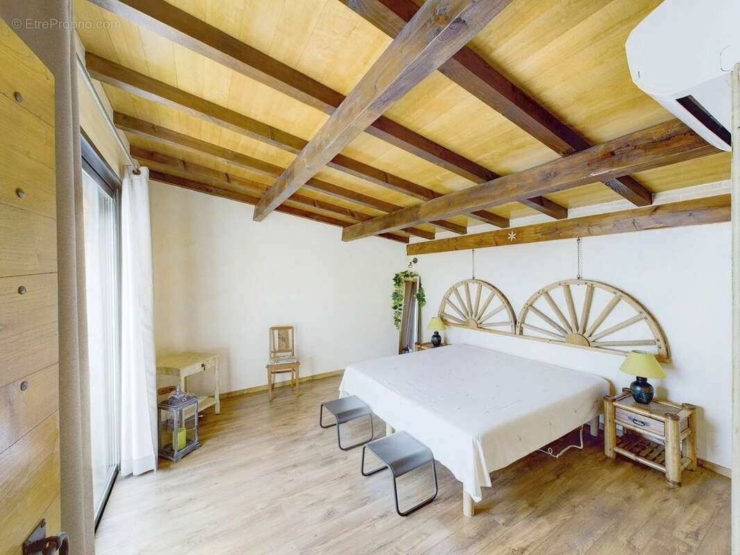 Vue panoramique pour cette propriété de caractère - photo 9