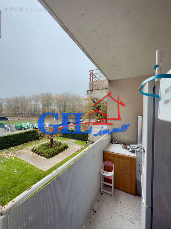 Appartement à SAVIGNY-LE-TEMPLE