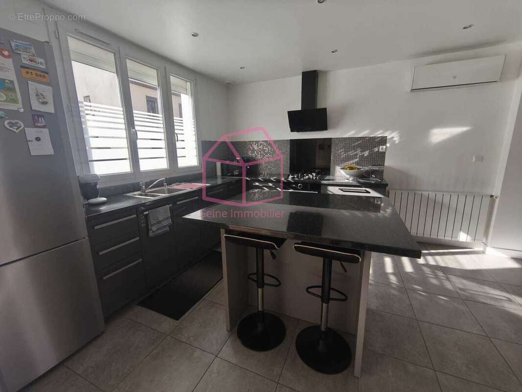 Maison à CHOISY-LE-ROI