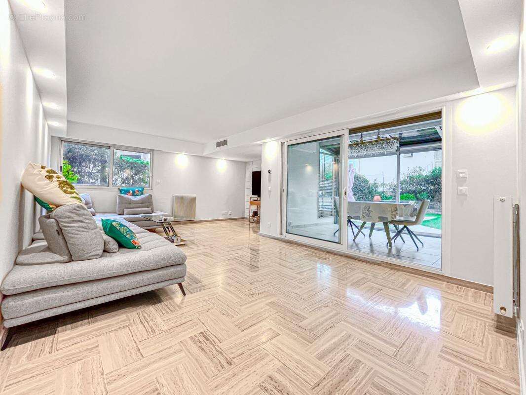 Appartement à CAGNES-SUR-MER