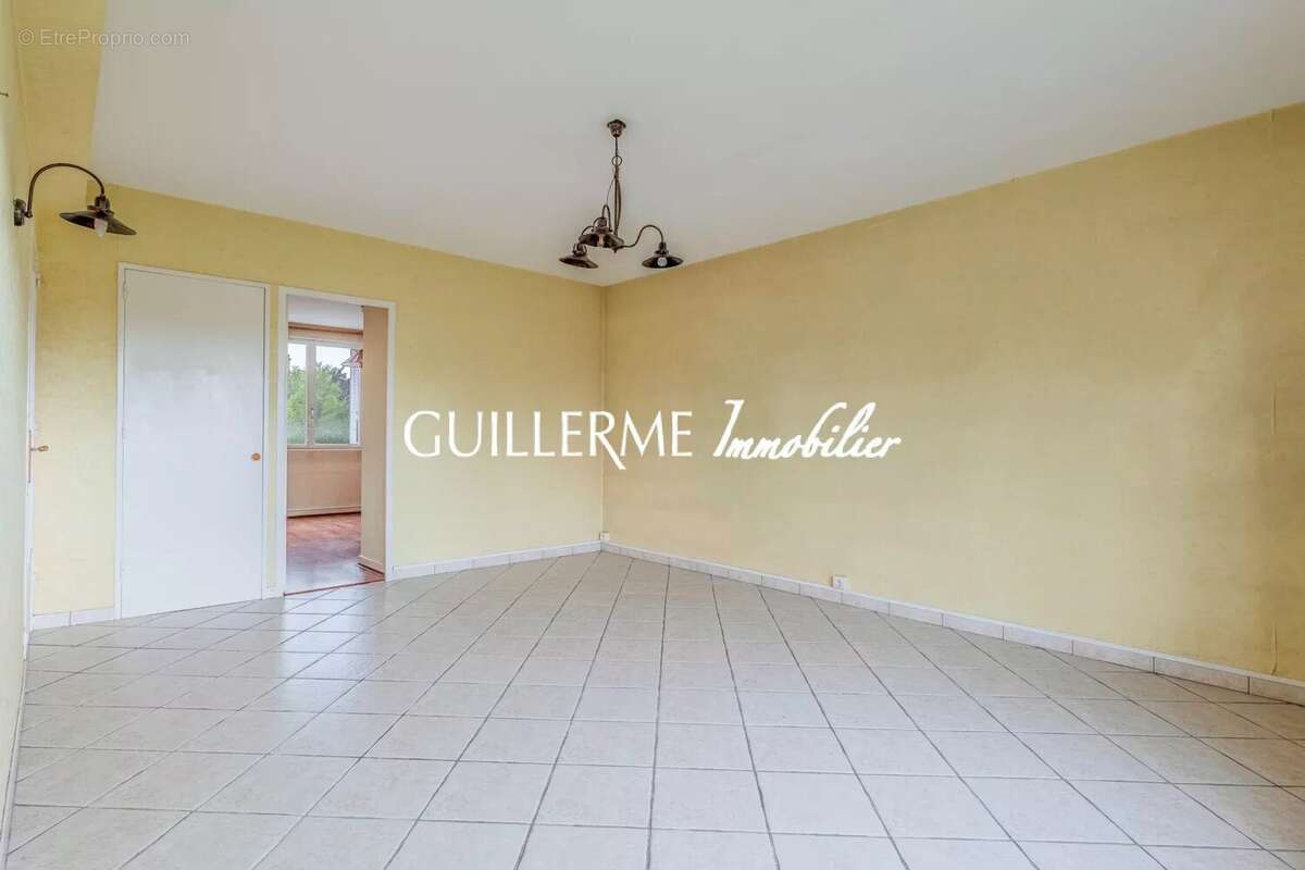 Appartement à CHAMPAGNE-AU-MONT-D'OR