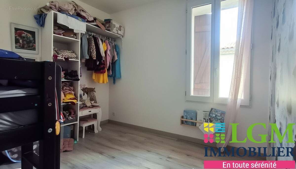 Maison de village rénovée à Marsillargues – DPE B – Prête à poser vos valises ! - photo 4