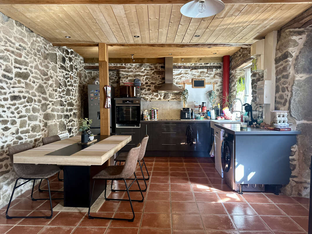 Maison à AIGUES-VIVES