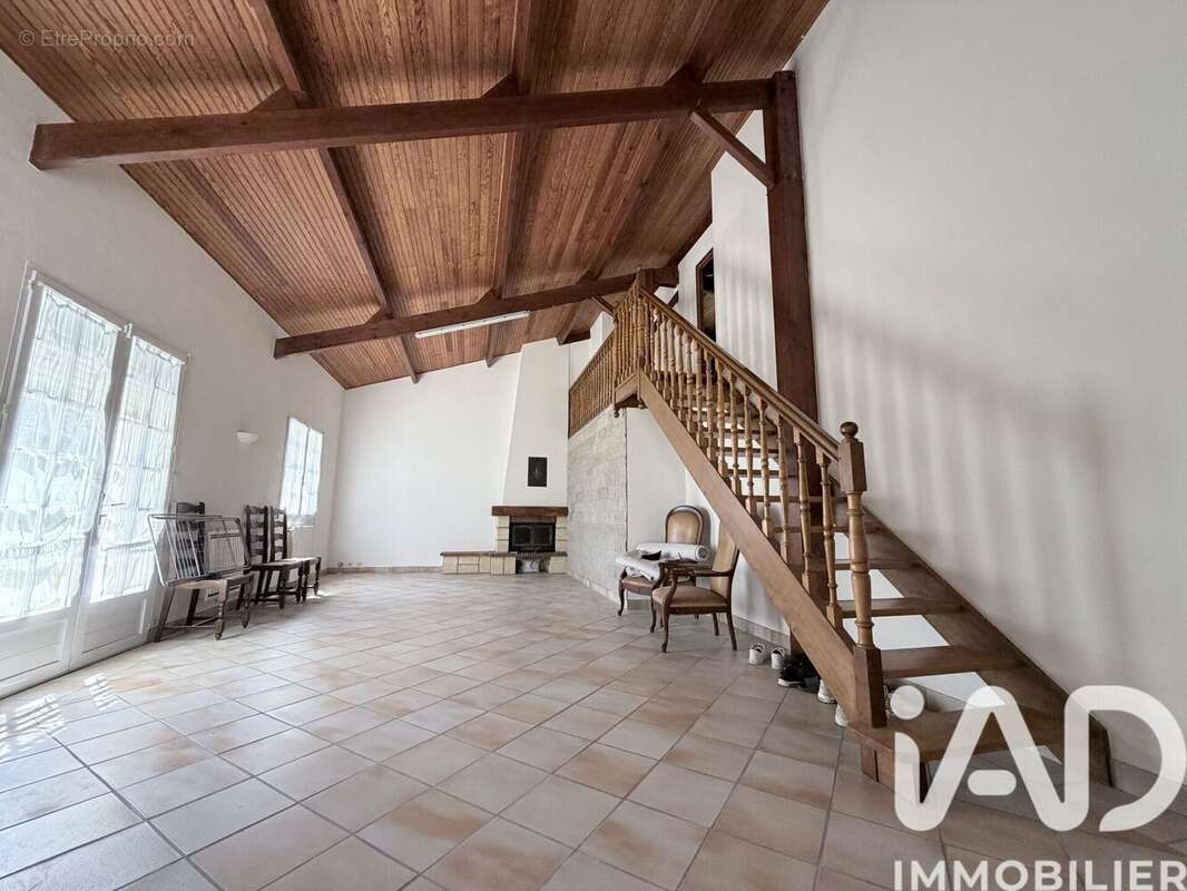 Photo 3 - Maison à MONTAIGU
