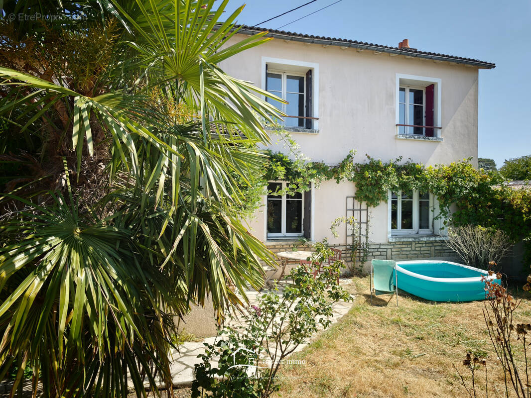 Maison à LEZAY
