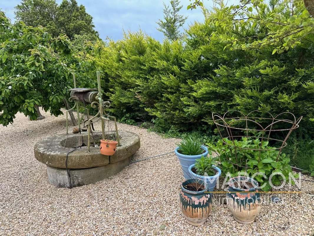 Maison à DUN-LE-PALESTEL