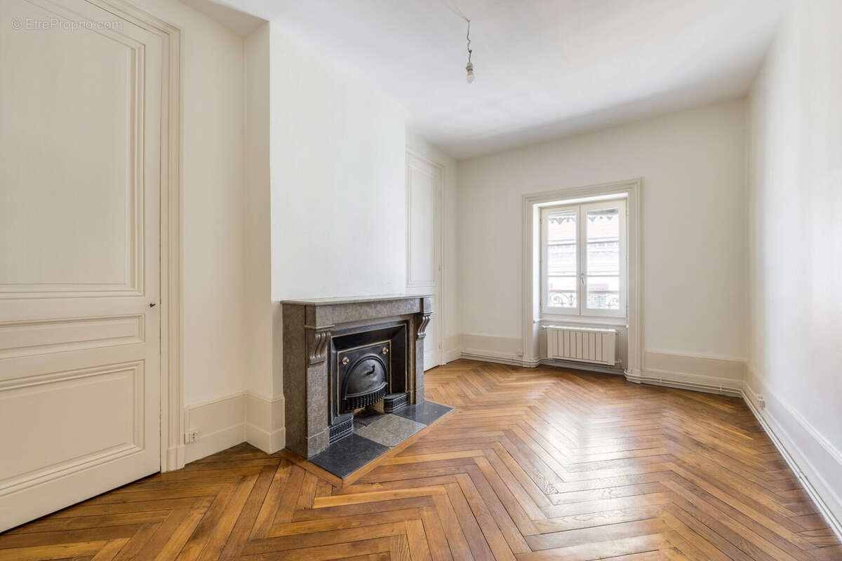 Appartement à LYON-6E