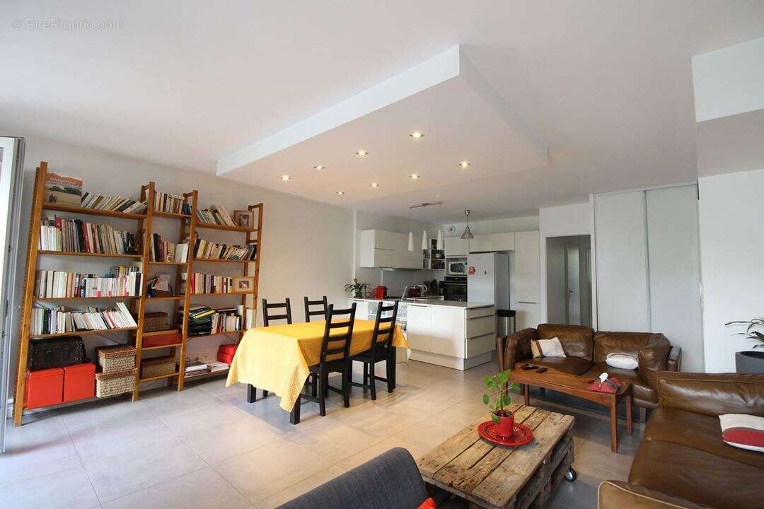 Appartement à IVRY-SUR-SEINE