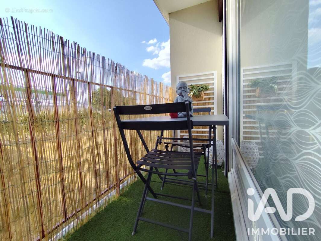 Appartement 65 m² à Saint-Jean-De-La-Ruelle  - photo 5