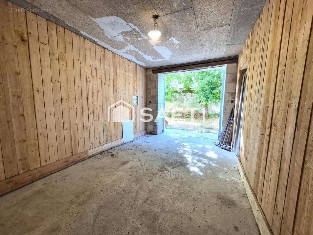 Maison 268 m² à Barrou  - photo 4