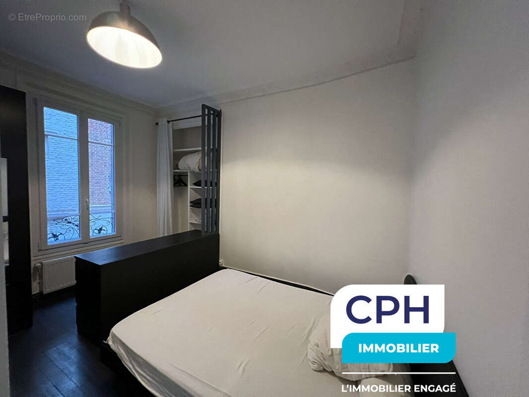 Appartement à COURBEVOIE