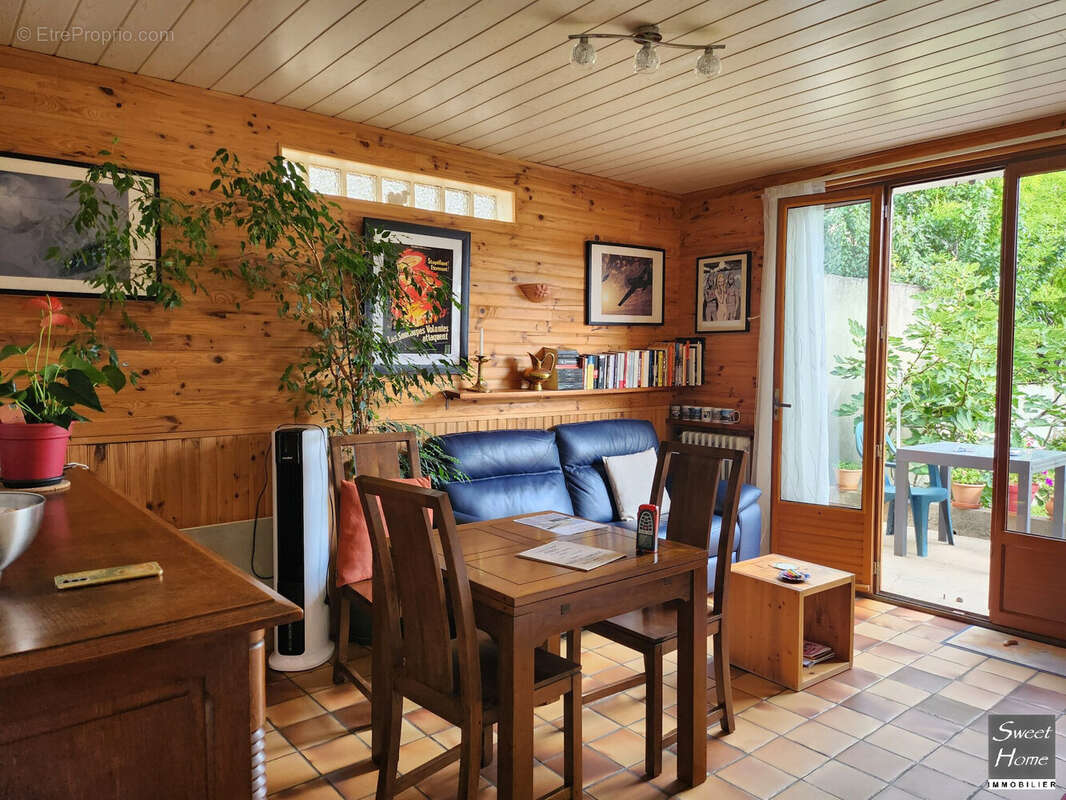 Maison à MAGNY-LES-HAMEAUX