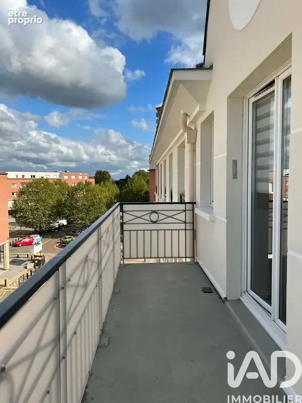 Photo 1 - Appartement à ELANCOURT