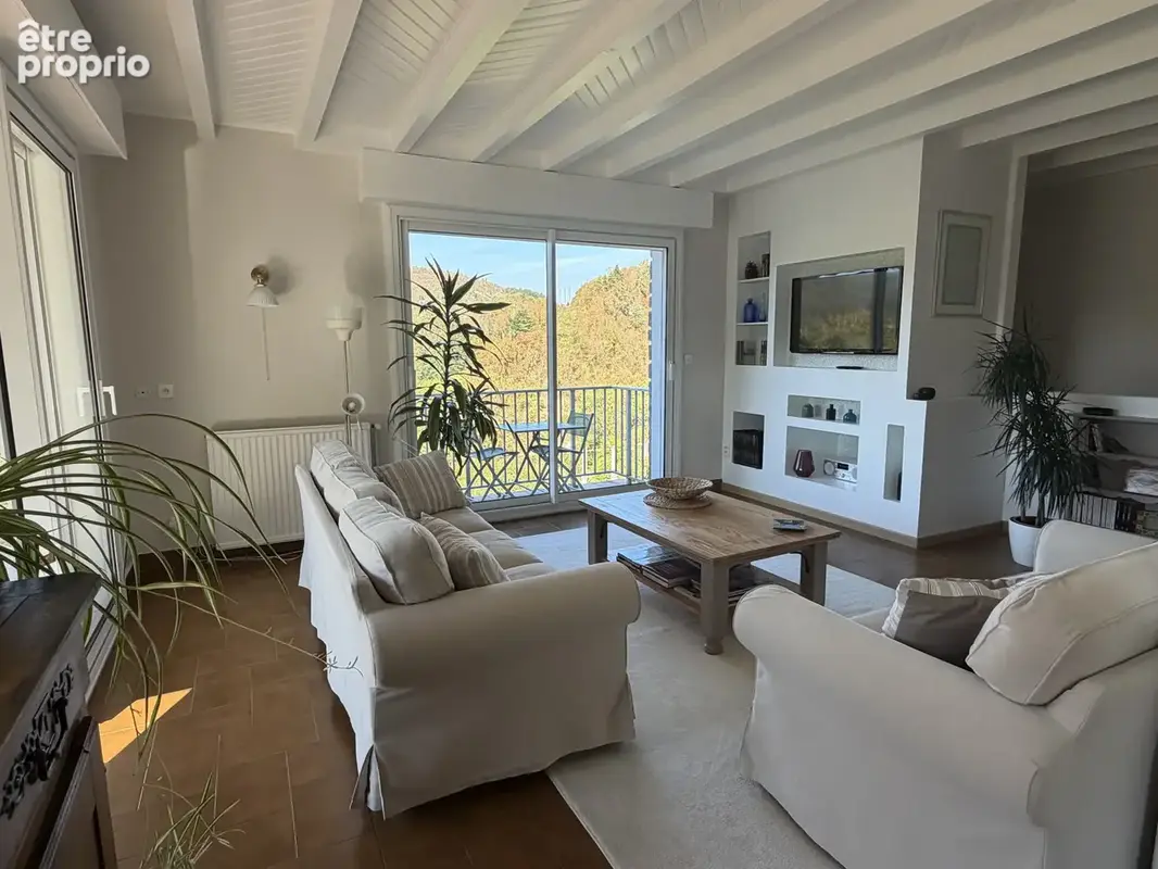 En exclusivité - Maison 9 familiale de 160 m2 - Aurec-Sur-Loire - photo 8