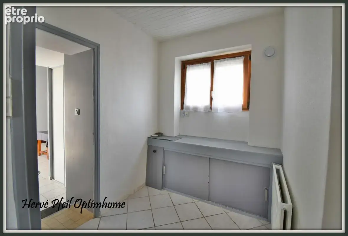 Une maison familiale avec cachet et prestations rénovées-5 pièces ; 135m² sur 1000m² de terrain - photo 17