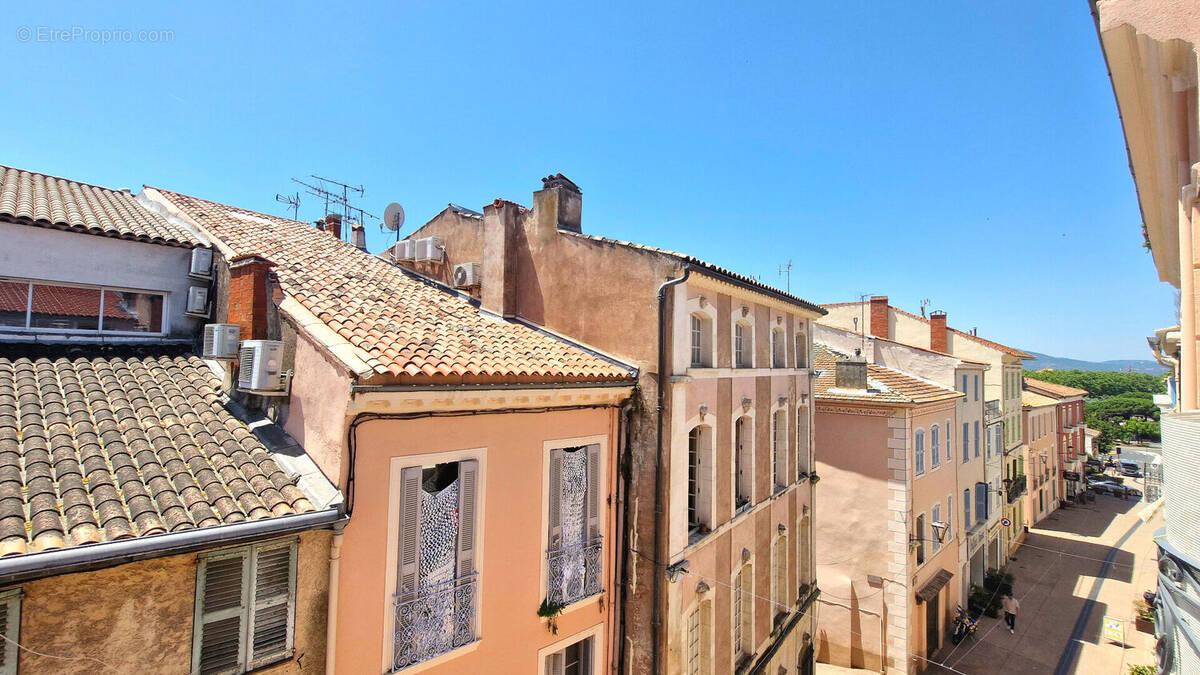 Appartement à FREJUS