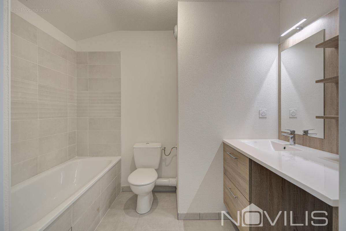 Appartement à BRUGUIERES