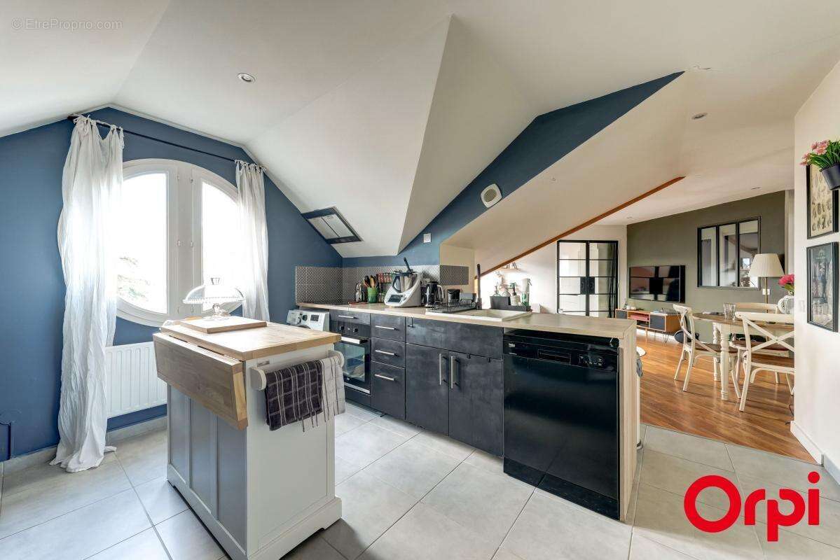 Appartement à LYON-5E