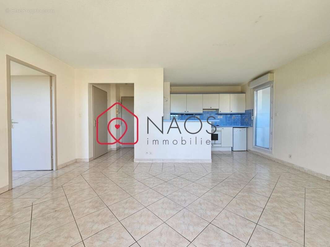 Appartement à COGOLIN