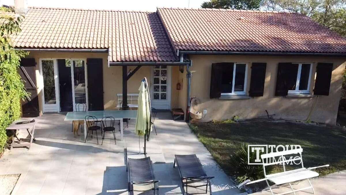 Photo 2 - Maison à LA TOUR-DE-SALVAGNY