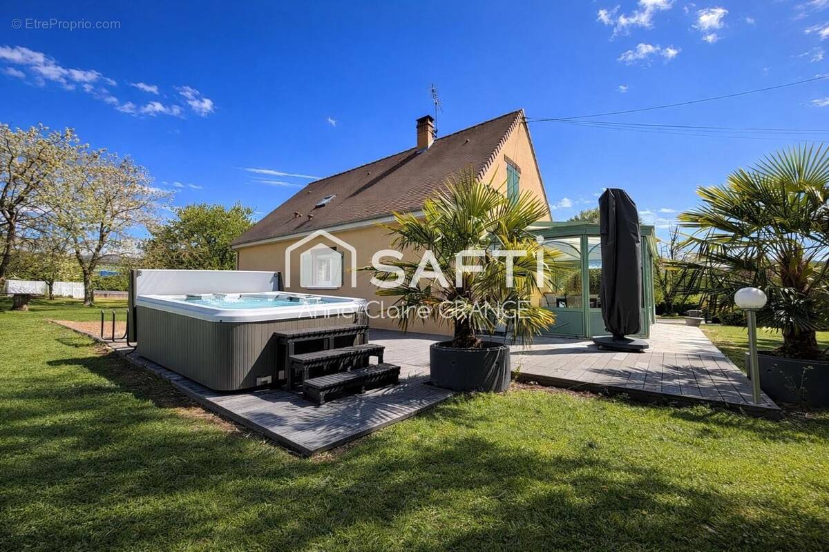 Photo 1 - Maison à SILLE-LE-GUILLAUME