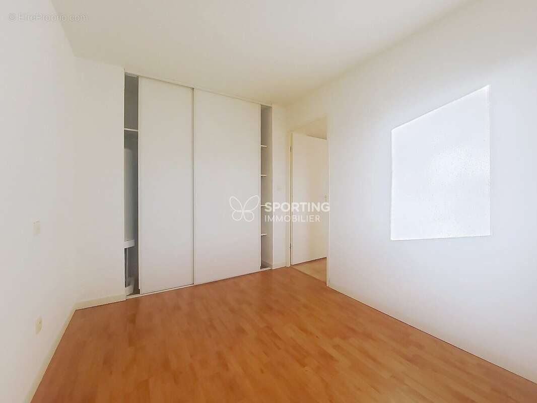 Appartement à COUTRAS