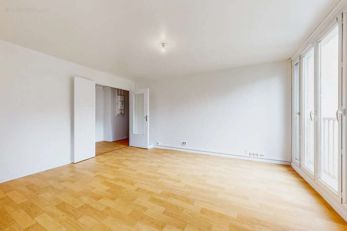 Appartement à COULOMMIERS