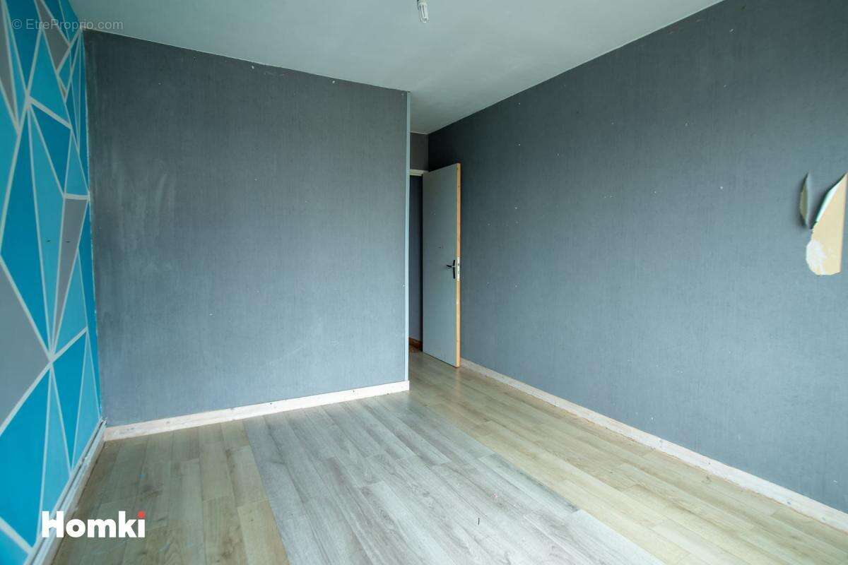 Appartement à LA SEAUVE-SUR-SEMENE