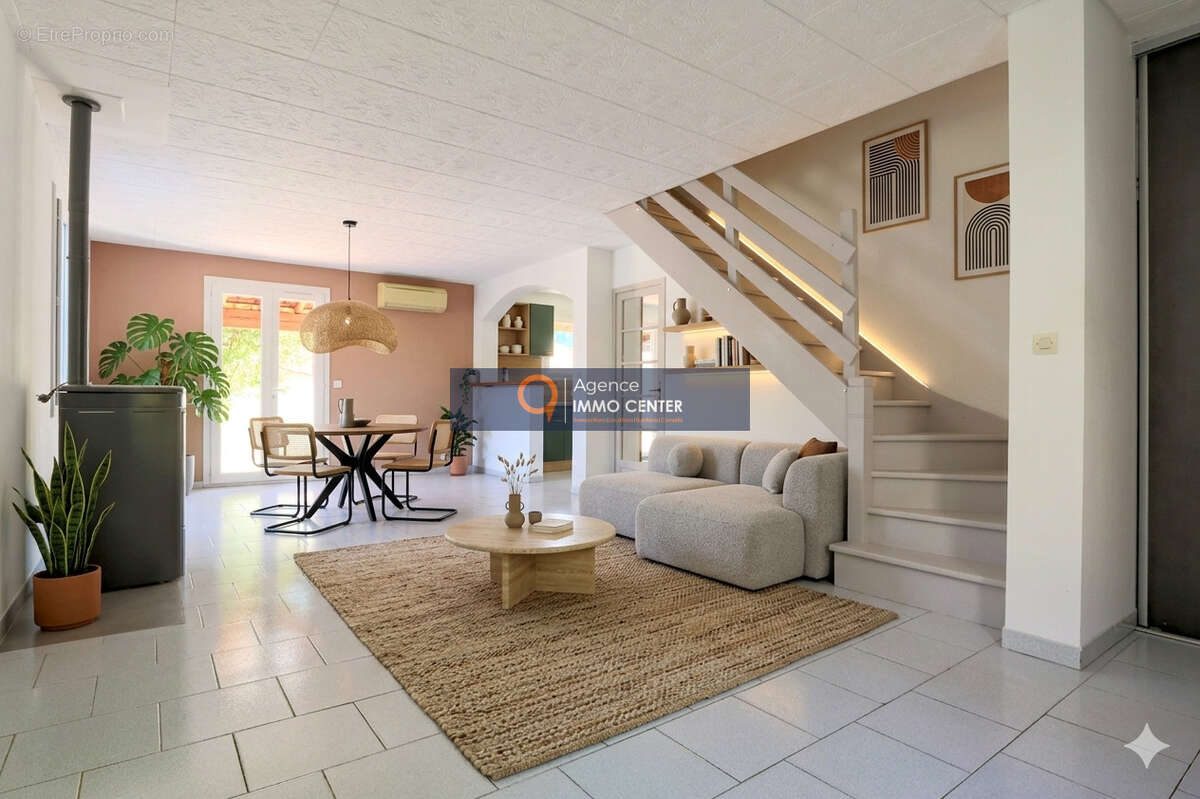 Maison à SOLLIES-TOUCAS