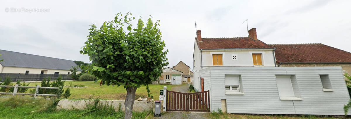 Maison à SAINT-ROMAIN-SUR-CHER