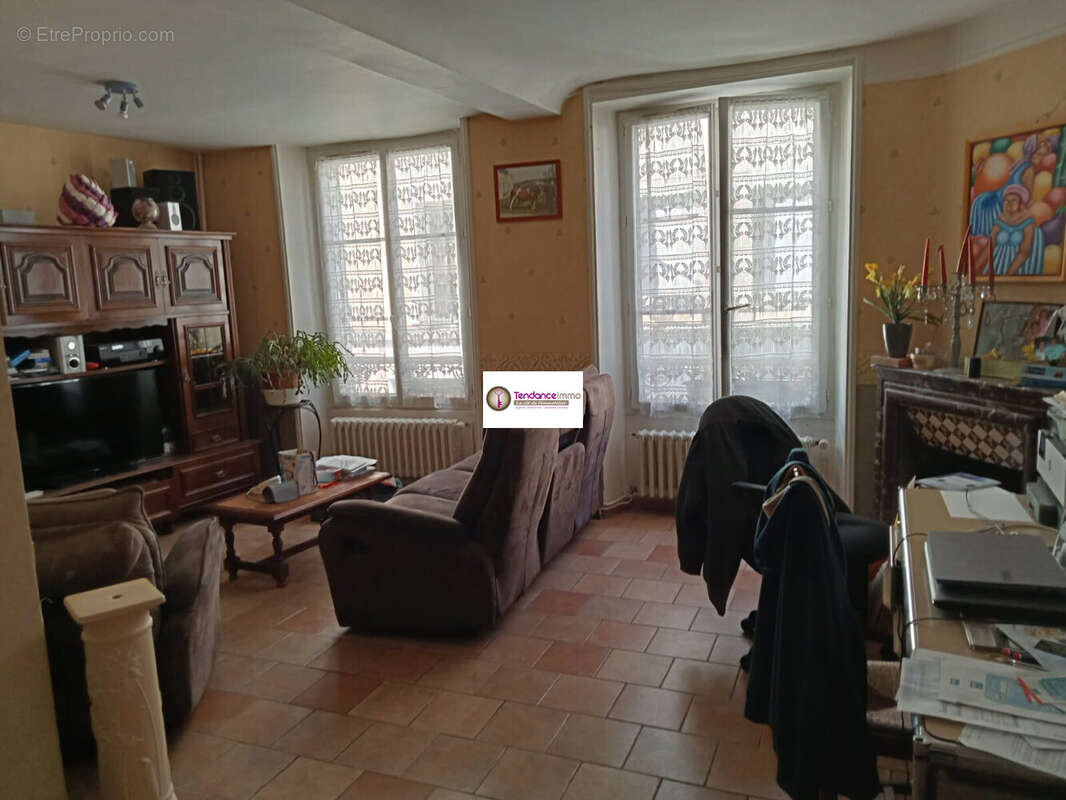 Appartement à MORTAGNE-AU-PERCHE