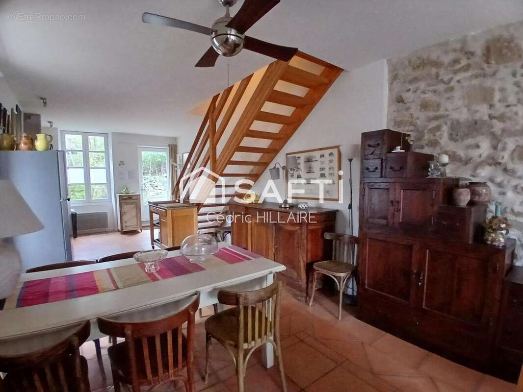 Photo 3 - Maison à LAGRASSE