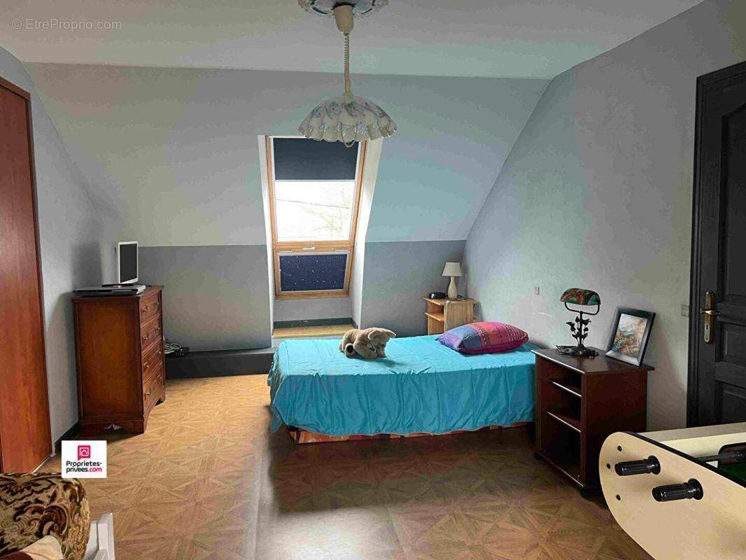 Maison à NEAUPHE-SOUS-ESSAI