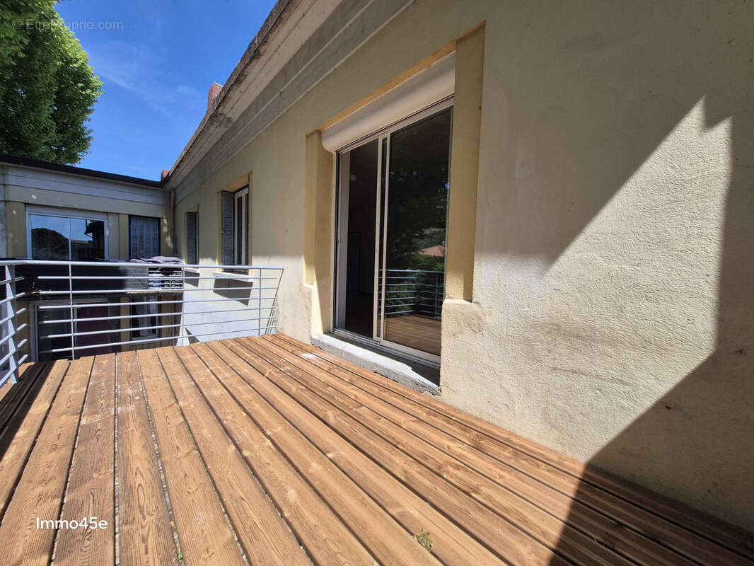 Appartement à TOURNON-SUR-RHONE