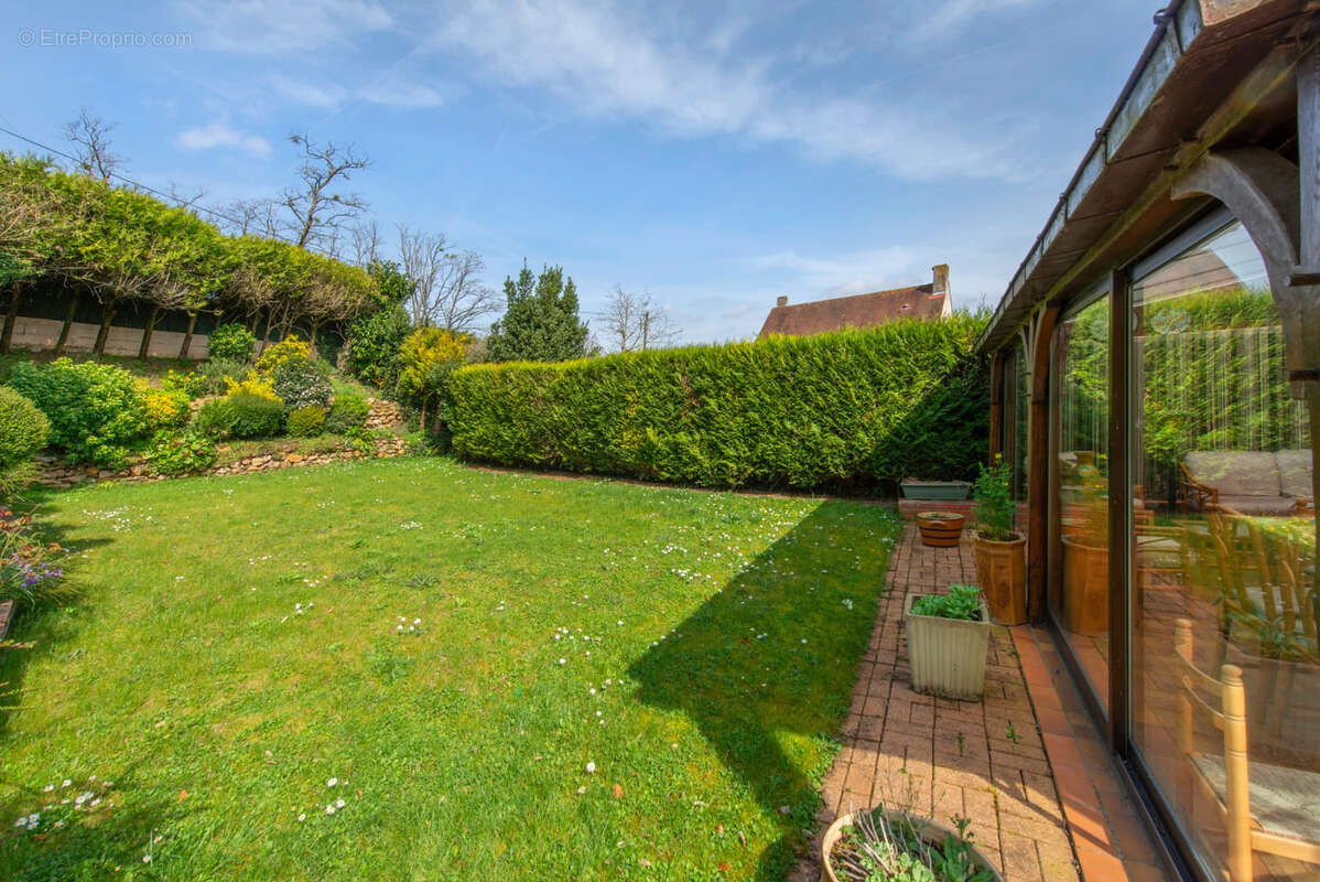 Maison à MONTEREAU-FAULT-YONNE